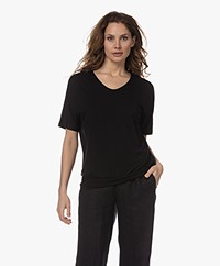 KYRA Jennifer V-neck T-shirt - Black