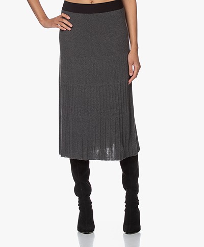 indi & cold Pleated Knitted Midi Skirt - Marengo