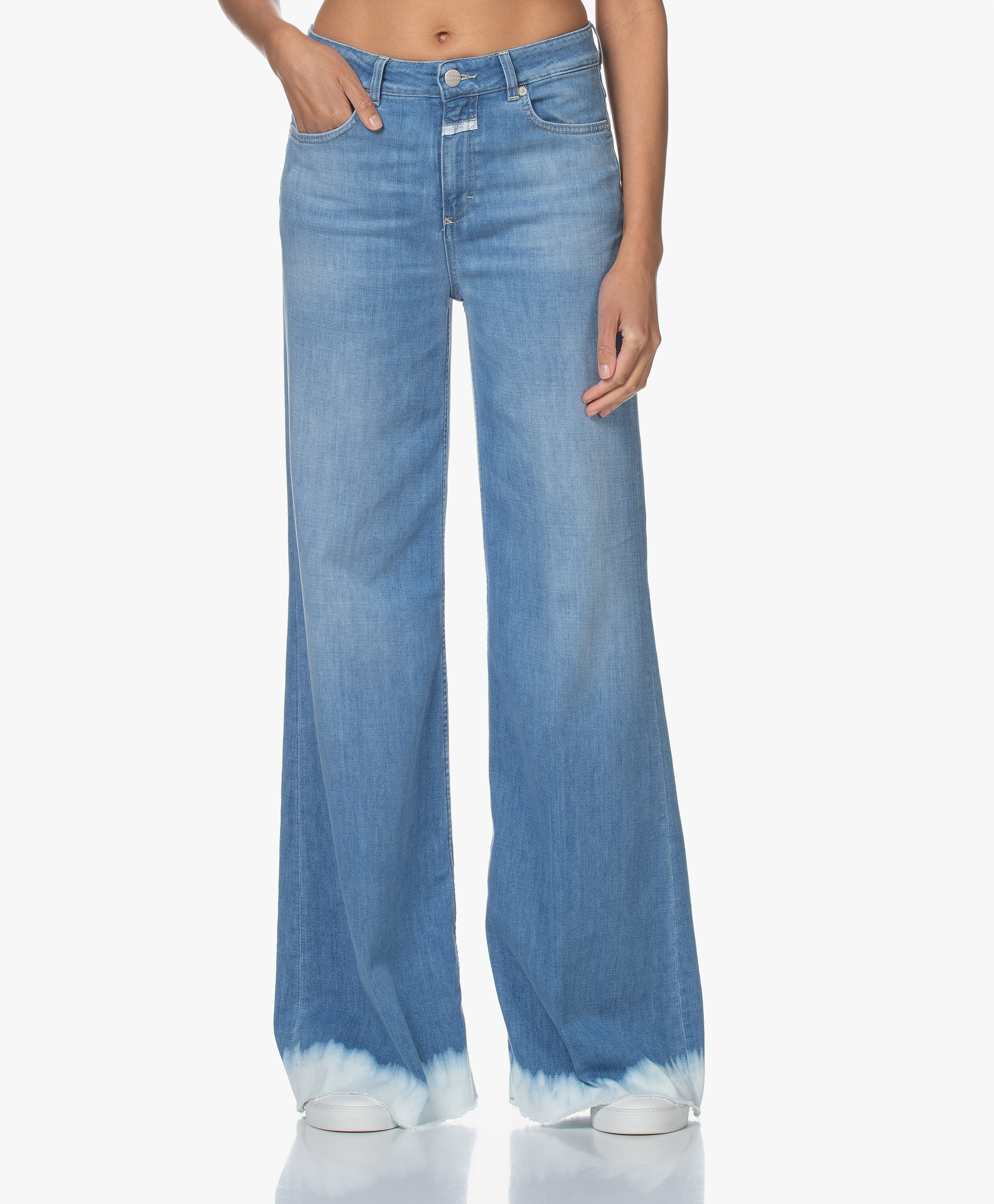 flared jeans light blue