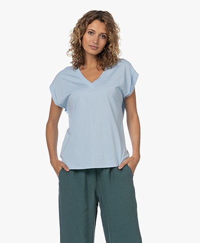 Josephine & Co Ginni Katoen-Modal V-hals T-shirt - Lichtblauw