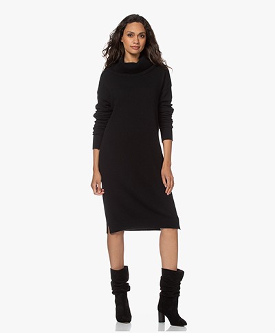Resort Finest Knitted Cashmere Blend Turtleneck Dress - Black