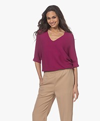 indi & cold V-neck Sweater with Cropped Sleeves - Magenta