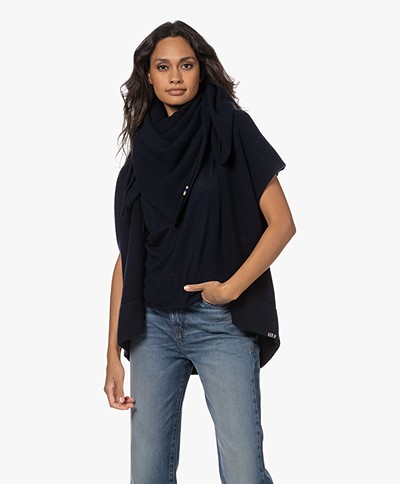 extreme cashmere N°111 Square Cashmere Scarf - Navy