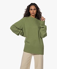 extreme cashmere N°236 Mama Oversized Cashmere Trui - Nymph