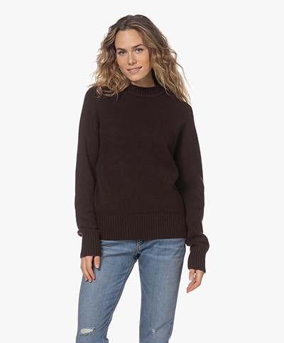 extreme cashmere N°123 Bourgeois Round neck Cashmere Sweater - Plum