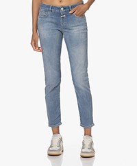Closed Baker Mid-rise Distressed Slim-fit Jeans - Middenblauw