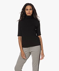 KYRA Mees Stretch Viscose Colshirt - Zwart