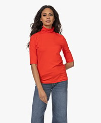 KYRA Mees Stretch Viscose Turtleneck T-shirt - Flame Red