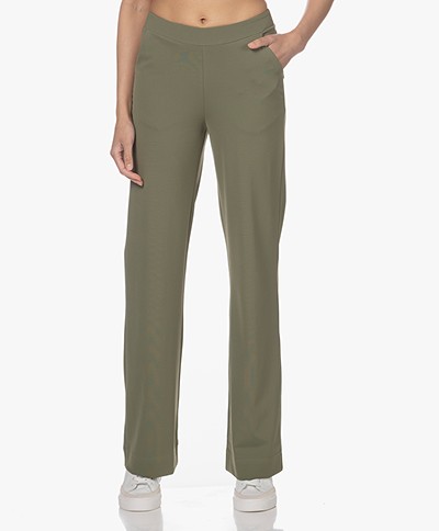 KYRA Nelo Travel Jersey Loose-fit Pants - Shadow Green