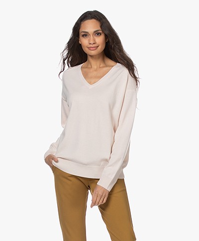 Closed Wool and Cashmere V-neck Sweater - Lychee