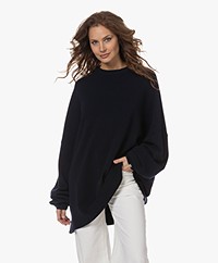 extreme cashmere N°246 Juna Oversized Sweater - Navy