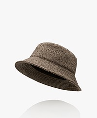 Pomandère Wollen Bucket Hat met Visgraatdessin - Coffee