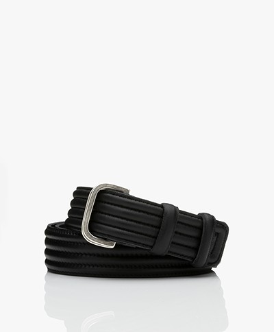 Closed Leather Double D-ring Belt - Black