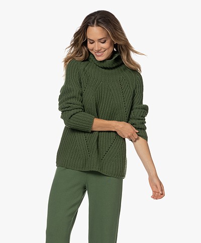LaSalle Merino Wool Blend Turtleneck Sweater - Pine Green