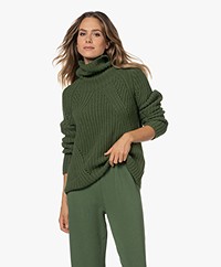 LaSalle Merino Wool Blend Turtleneck Sweater - Pine Green