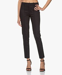 Drykorn Act Pants in Fine Cotton-stretch - Black