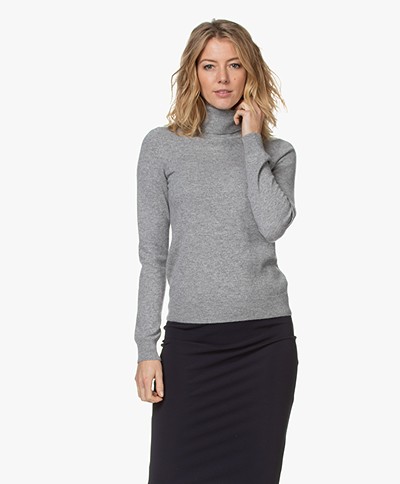 Repeat Cashmere Fine Knitted Turtleneck Pullover - Light Grey