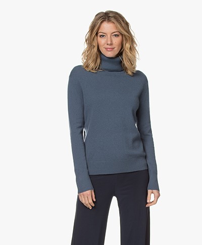 Filippa K Cashmere Roller Neck Sweater - Vergrijsd Blauw