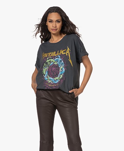 Daydreamer Metallica The Struggle Within Merch T-shirt - Vintage Black