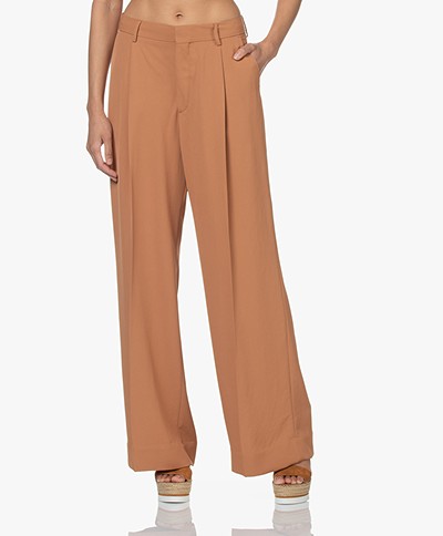 Filippa K Stacey Twill Pleated Pants - Copper Brown