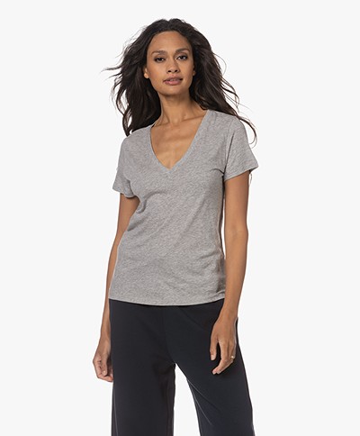 Vince Essential Pima Cotton V-neck T-shirt - Heather Grey