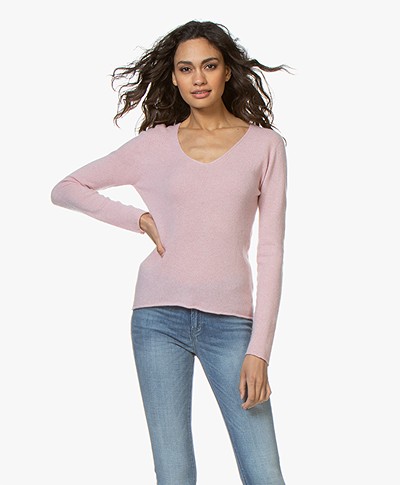 Belluna Cozzi Cashmere V-neck Sweater - Rose