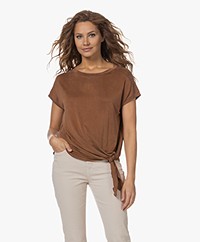 no man's land Cupro Jersey T-shirt met Knoopdetail - Rollneck - Red Earth