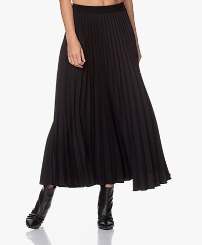 LaSalle Plissé Maxi Skirt - Black