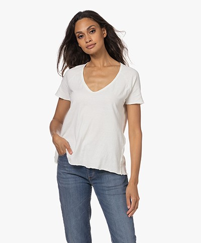 James Perse V-Neck T-shirt with Raglan Sleeves - Everest White Pigment