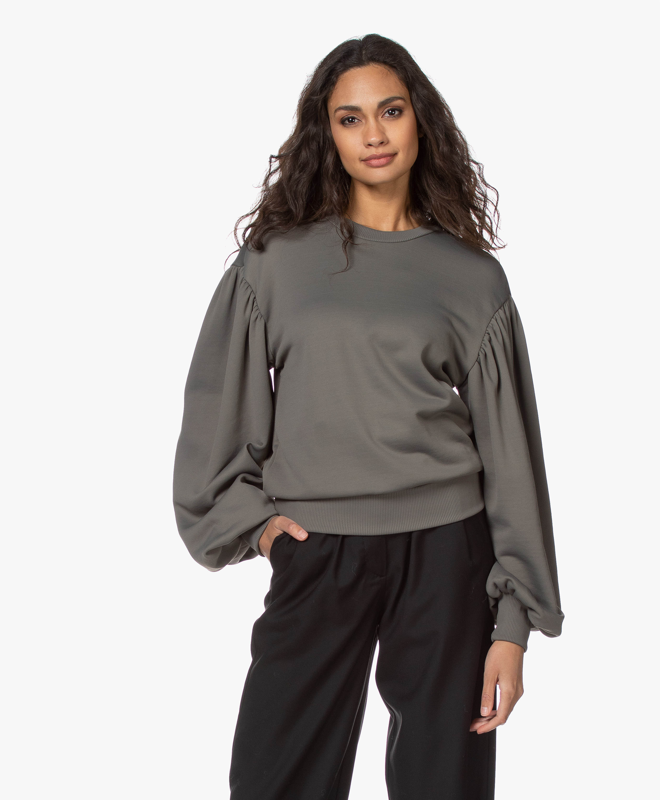 grey puff sleeve sweater
