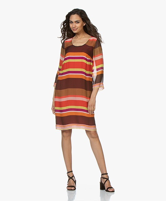 kyra & ko jennifer gestreepte chiffon jurk - rood - jennifer