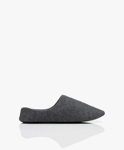 Skin Waffle Knitted Indoor Slip-on Slippers - Misty Grey