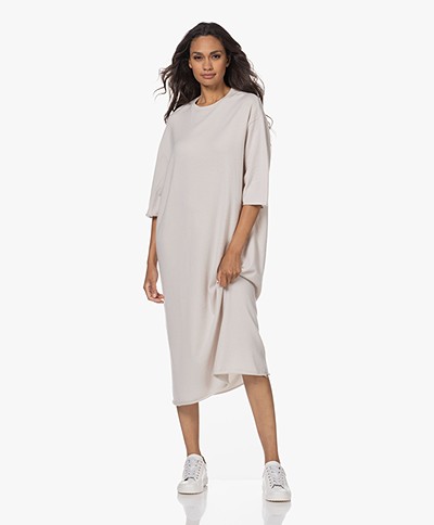 extreme cashmere N°238 Kleid Cashmere Midi Dress - Chalk