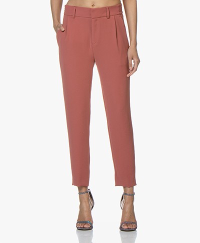 Drykorn Find Tapered Twill Pants - Terracotta Pink