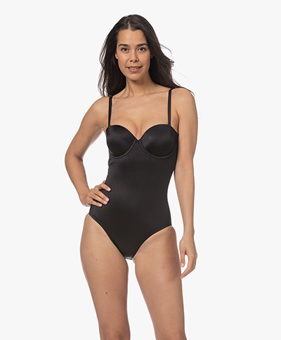 SPANX® Suit Your Fancy Strapless Cupped Bodysuit - Zwart