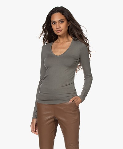 Majestic Filatures Soft Touch V-neck Long Sleeve - Graphite