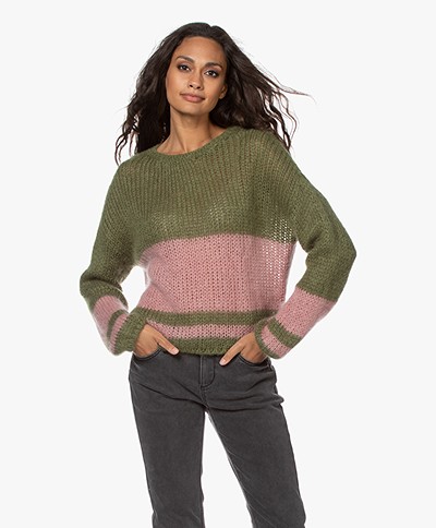 by-bar Evi Astro Intarsia Mohair Blend Pullover - Olive Green/Pink
