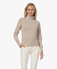 Resort Finest Fine Knitted Cashmere Turtleneck Sweater - Beige
