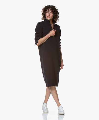 Closed Knitted Midi Dress with Turtleneck - Navy