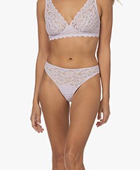 HANRO Moments Lace Thong - Lupine Love