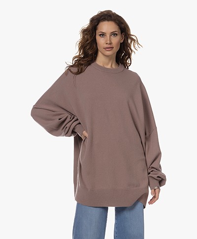 extreme cashmere N°246 Juna Oversized Sweater - Clay