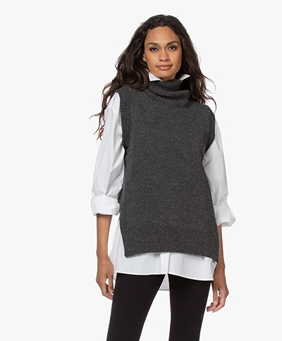 Sibin/Linnebjerg Fiji West Sleeveless Turtleneck Sweater - Anthracite 
