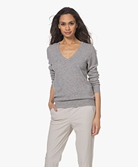 Repeat Organic Cashmere V-neck Sweater - Light Grey