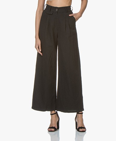 Friday's Project Pleated Wide Leg Pants - Black