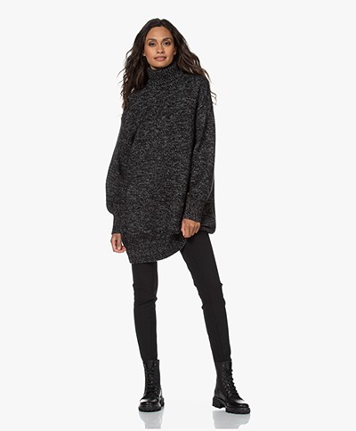 Drykorn Jardany Wool and Cashmere Long Turtleneck Sweater - Black