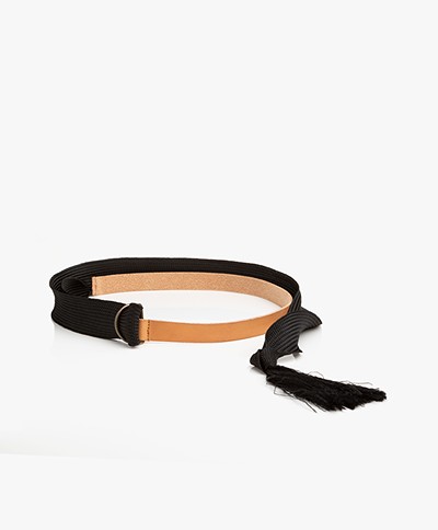forte_forte Narrow Leather Wrap Belt - Naturale Black