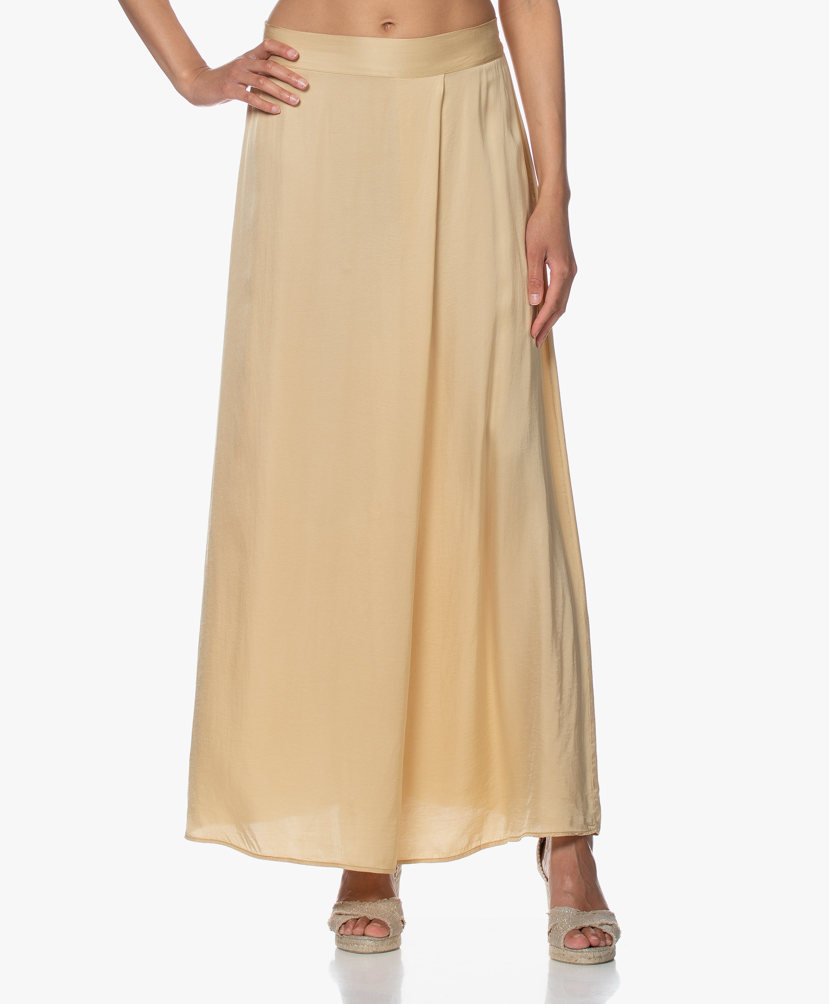 beige maxi skirt