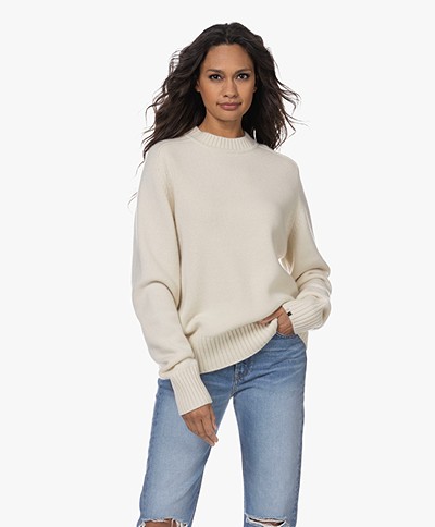 extreme cashmere N°123 Bourgeois Cashmere Sweater - Cream