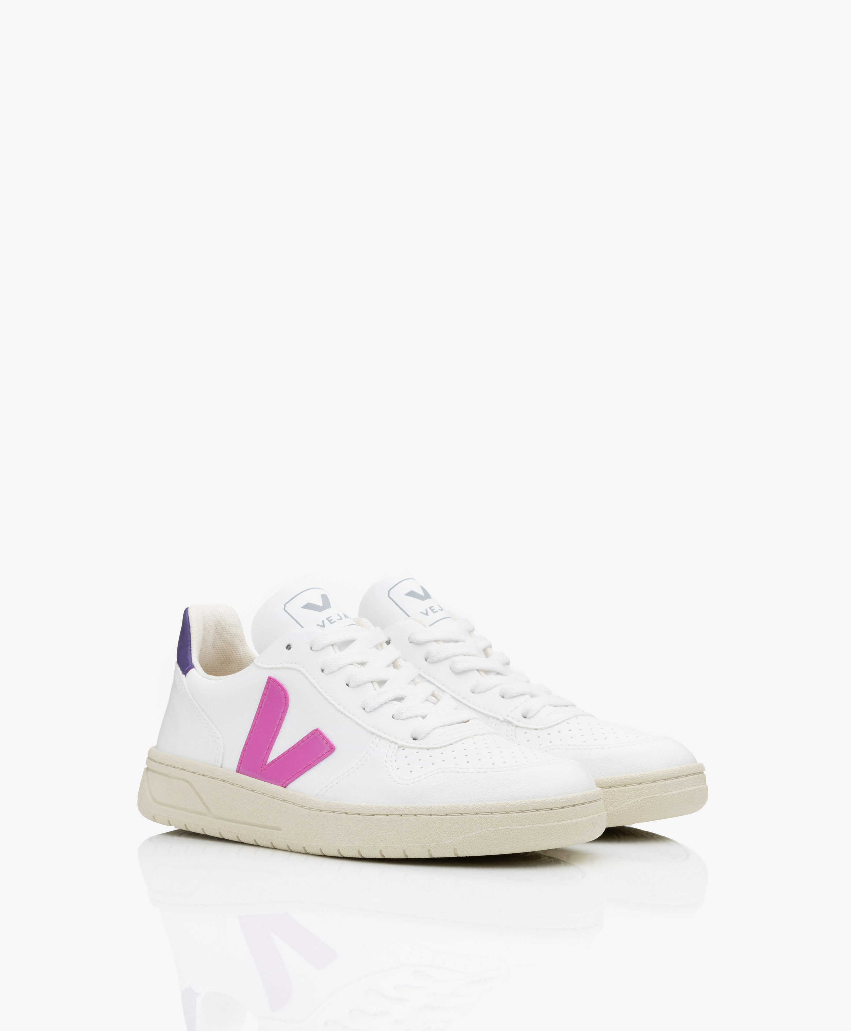 vegan veja sneakers