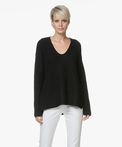 Repeat Merino Moss Knit V-neck Sweater - Black